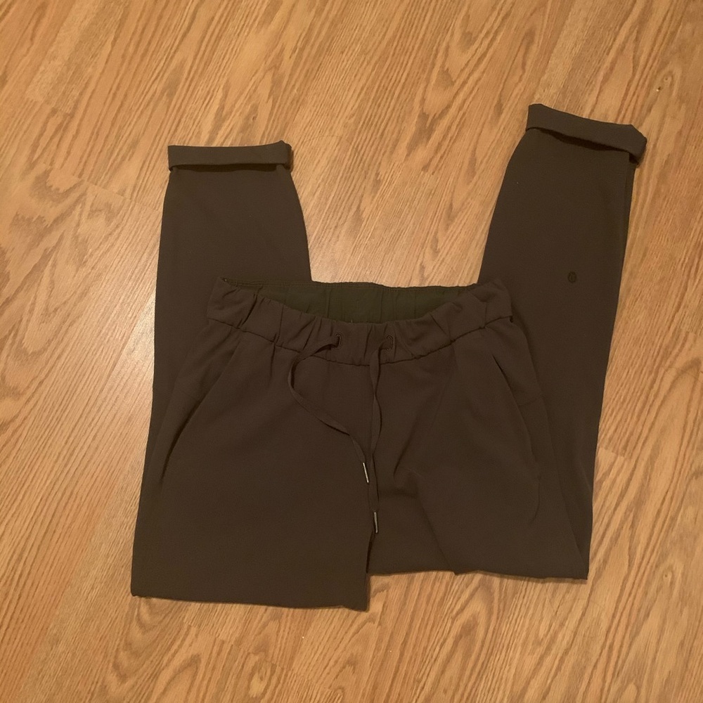 Lululemon on the fly 7/8 pants luxtreme
